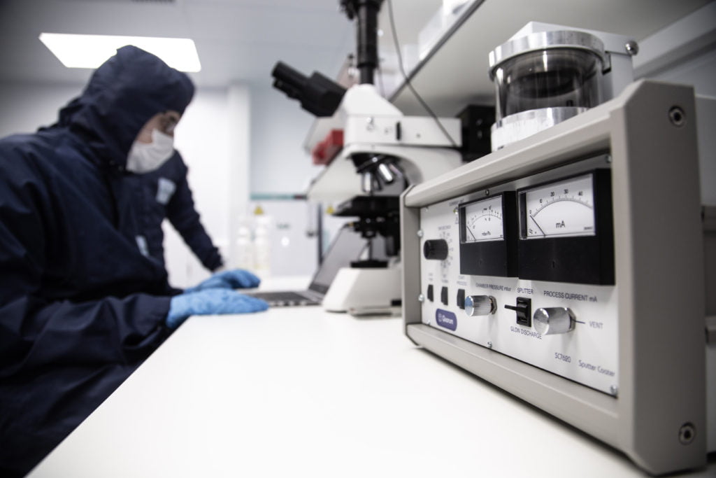 Operator Microscope Gages